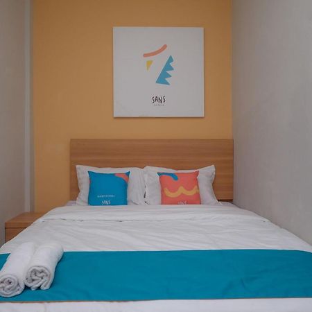 Sans Hotel Tiga Putri Semarang By Reddoorz Dış mekan fotoğraf