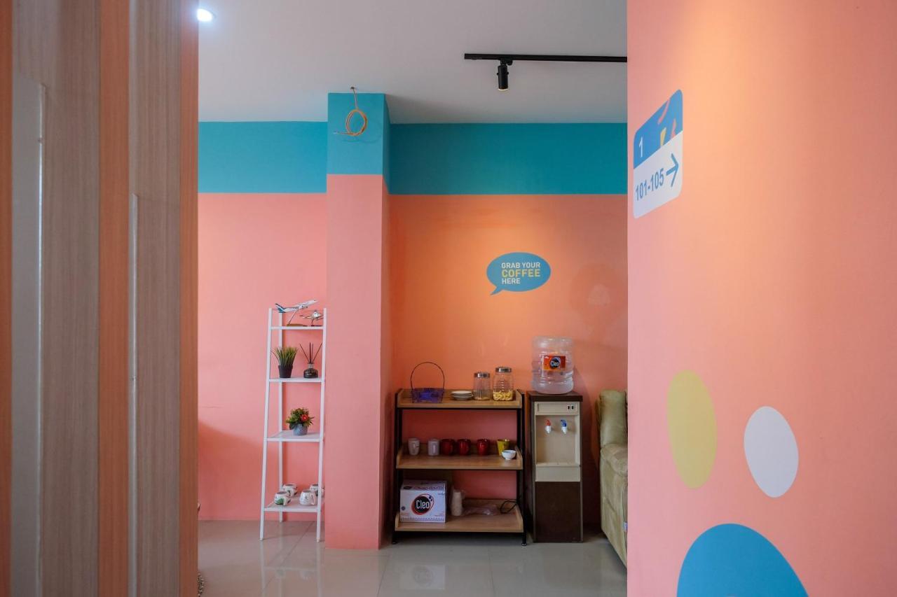 Sans Hotel Tiga Putri Semarang By Reddoorz Dış mekan fotoğraf